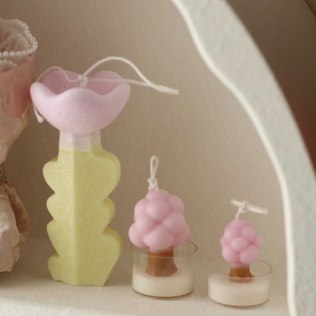 DIY Candle Mold Tulip Candlestick Mold Candle Making Tool Tulip Aromatic Candlle Plaster Silicone Mold Creative Home Decor Gift
DIY Candle Mold Tulip Candlestick Mold Candle Making Tool Tulip Aromatic Candlle Plaster Silicone Mold Creative Home Decor Gift