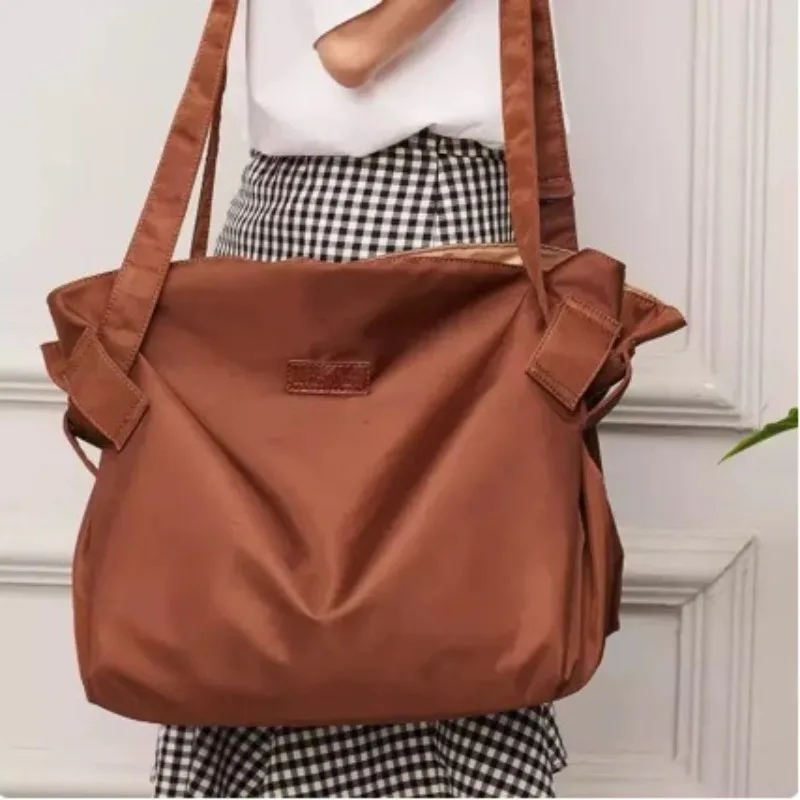 Travel Camping Foldable Large Capacity Shoulder Crossbody Duffle Bag Luggage Carry On Tote
Travel Camping Foldable Large Capacity Shoulder Crossbody Duffle Bag Luggage Carry On Tote