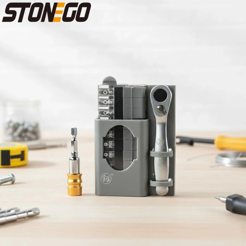 Набор отверток из 12 предметов с короткой рукояткой, трещоточным ключом и торцевыми головками – профессиональный качественный набор инструментов для домашнего использования
Набор отверток из 12 предметов с короткой рукояткой, трещоточным ключом и торцевыми головками – профессиональный качественный набор инструментов для домашнего использования