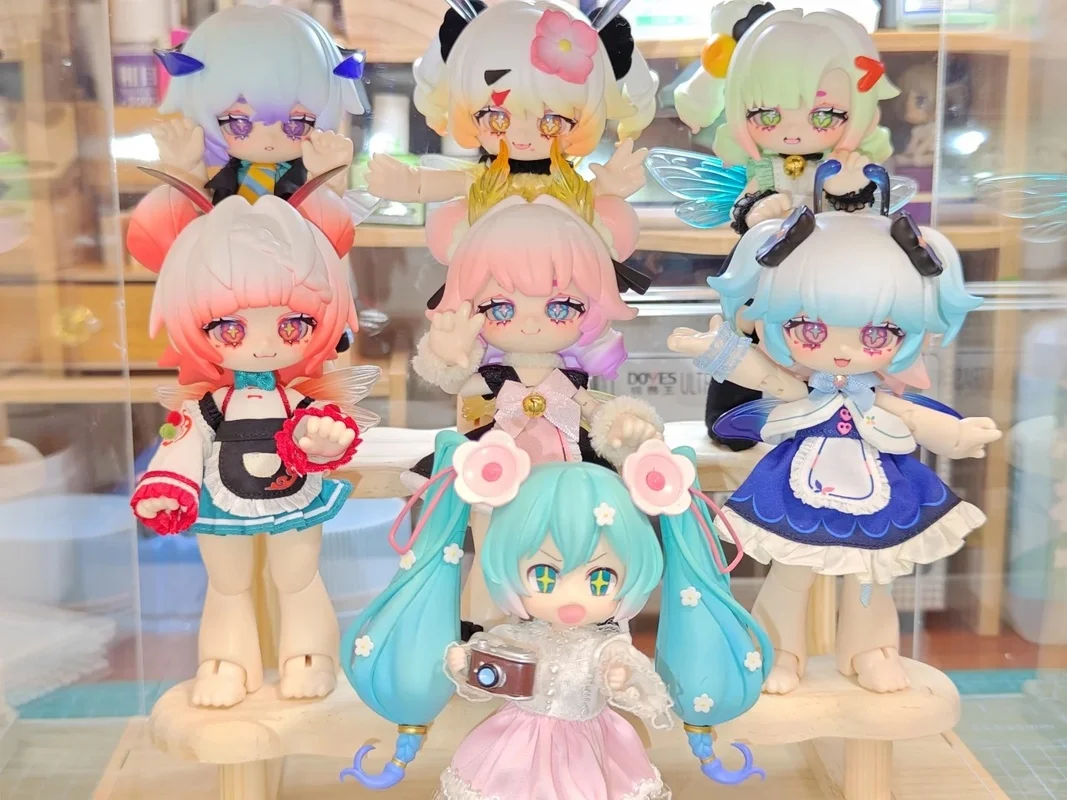 1/12 Bjd Doll Kukaka Insect Cafe Series Ob11 Blind Box Mystery Box Movable Action Figure Cute Model Surprise Toy Birthday Gifts
1/12 Bjd Doll Kukaka Insect Cafe Series Ob11 Blind Box Mystery Box Movable Action Figure Cute Model Surprise Toy Birthday Gifts