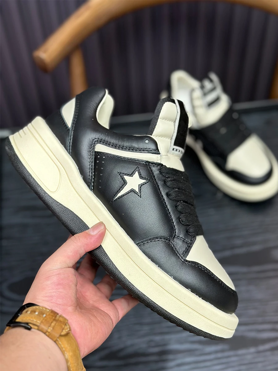 Casual Men's High Top oes Spring Summer New Sle Thi Bot Bread oes Trendy Brand Owens Leather Upaded Version
Casual Men's High Top oes Spring Summer New Sle Thi Bot Bread oes Trendy Brand Owens Leather Upaded Version