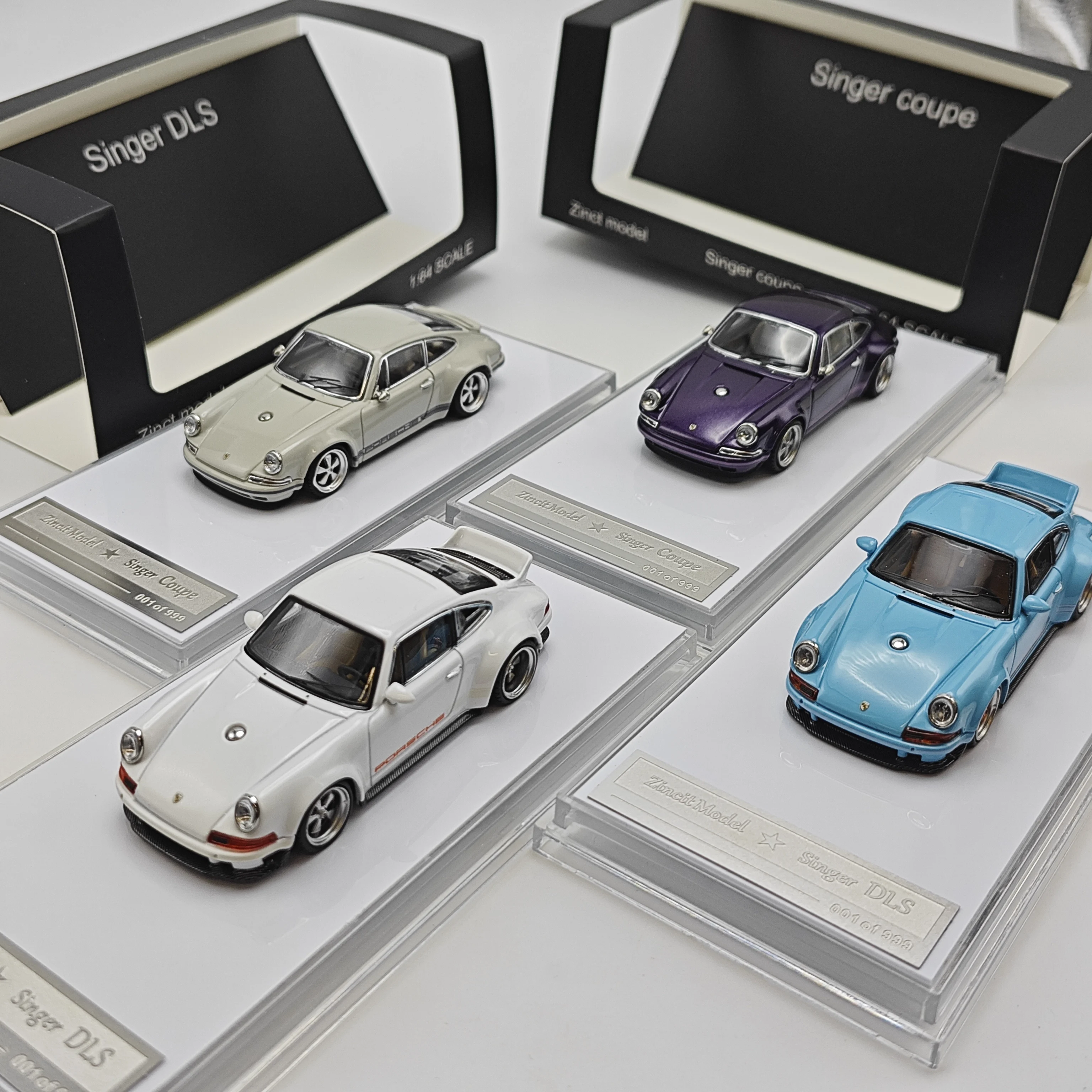 ZM 1:64 RWB 911 964 Singer Coupe DLS Alloy Car Model
ZM 1:64 RWB 911 964 Singer Coupe DLS Alloy Car Model