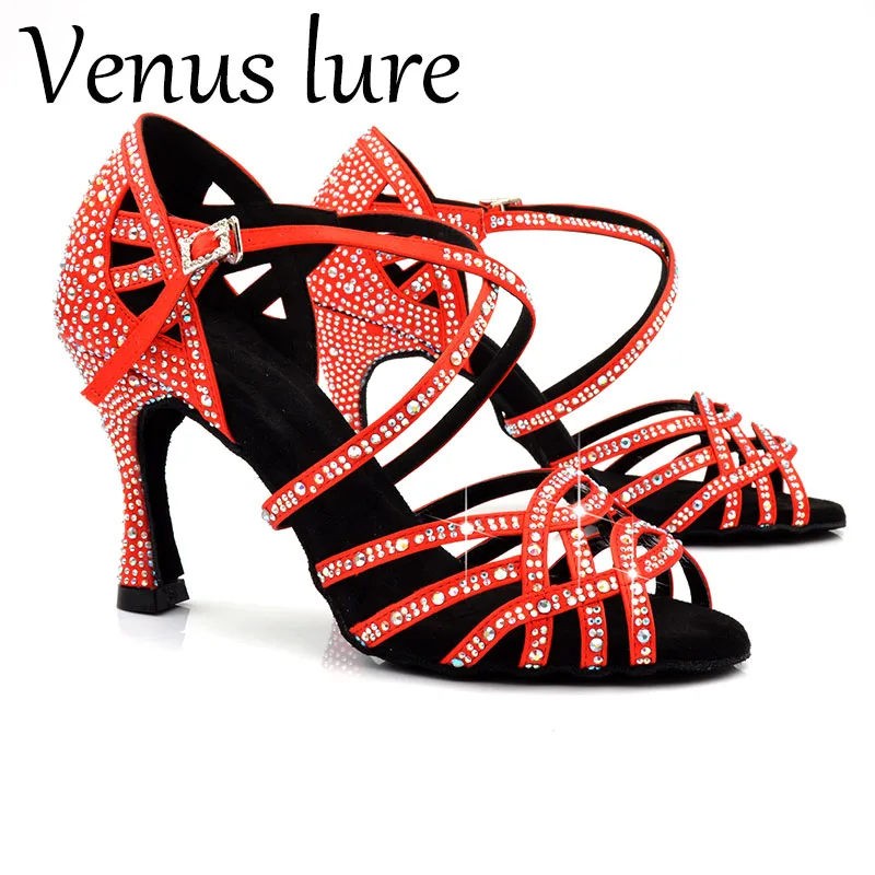 Женские танцевальные сандалии Venus Lure на заказ, атласные блестящие туфли с мягкой подошвой, туфли для латиноамериканских танцев на высоком каблуке
Женские танцевальные сандалии Venus Lure на заказ, атласные блестящие туфли с мягкой подошвой, туфли для латиноамериканских танцев на высоком каблуке