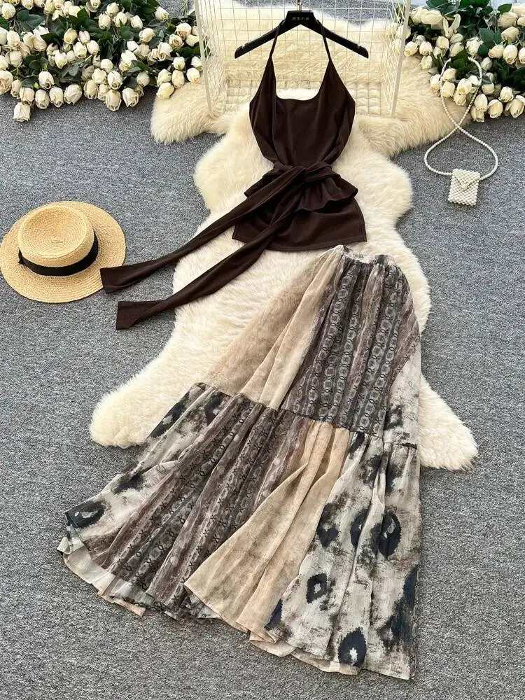 Bohemian Style Printed Two-piece Set Women Spring Summer Lace Up Vest High Waisted Long Skirt Vintage Vacation Beach Outfits
Bohemian Style Printed Two-piece Set Women Spring Summer Lace Up Vest High Waisted Long Skirt Vintage Vacation Beach Outfits