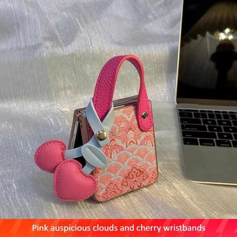 Творческая личность для Samsung Z Flip 6, чехол с розовым облаком, вишневым ремешком и браслетом, женский чехол для телефона Huawei Pocket 2
Творческая личность для Samsung Z Flip 6, чехол с розовым облаком, вишневым ремешком и браслетом, женский чехол для телефона Huawei Pocket 2