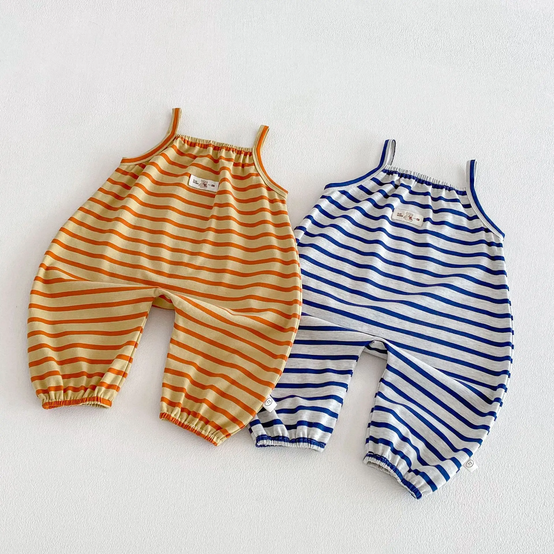 Childrens Jumpsuit 2026 Spring New Korean Version Fashionable Striped Casual Pants Soft and Comfortable Stylish Daily Wear
Childrens Jumpsuit 2026 Spring New Korean Version Fashionable Striped Casual Pants Soft and Comfortable Stylish Daily Wear