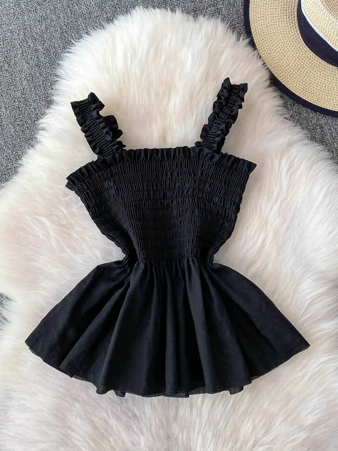 Women's Black Goth Y2k Crop Top Vintage Camisole Off Shoulder Elastic Corset Tops Sleeveless Tank Top Emo 2000s Clothes Summer
Women's Black Goth Y2k Crop Top Vintage Camisole Off Shoulder Elastic Corset Tops Sleeveless Tank Top Emo 2000s Clothes Summer