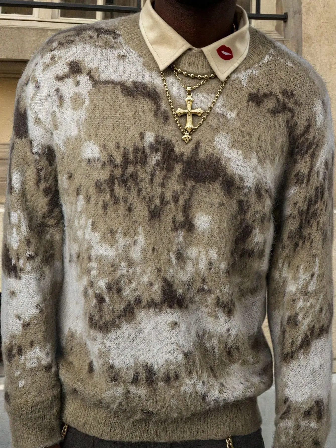 Новый мужской шерстяной пуловер с длинными рукавами и круглым вырезом, с асимметричным цветовым блокированием и принтом, в стиле High Street, со спущенным плечом, повседневный, свободного кроя, для города, в студенческом стиле, весна-осень-зима
Новый мужской шерстяной пуловер с длинными рукавами и круглым вырезом, с асимметричным цветовым блокированием и принтом, в стиле High Street, со спущенным плечом, повседневный, свободного кроя, для города, в студенческом стиле, весна-осень-зима