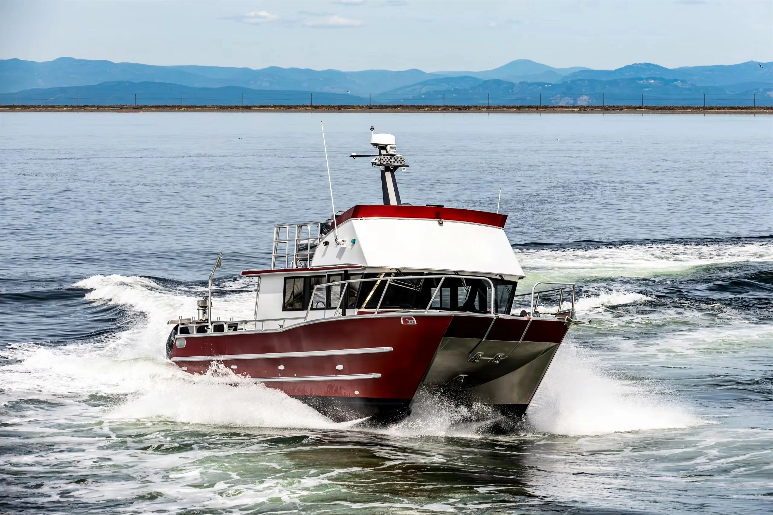 Custom Cabin Catamaran Factory Direct Sales 6-Person Fishing Boat Yacht Cruiser OEM ODM Available Aluminum Hull Material
Custom Cabin Catamaran Factory Direct Sales 6-Person Fishing Boat Yacht Cruiser OEM ODM Available Aluminum Hull Material