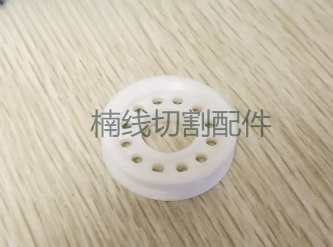 EDM A290-8119-X625 Upper Detect Roller 34*14*8mm Ceramic Tension Roller For Fanuc iD,iE,400iA,600iA series Wire Cutting Machine
EDM A290-8119-X625 Upper Detect Roller 34*14*8mm Ceramic Tension Roller For Fanuc iD,iE,400iA,600iA series Wire Cutting Machine