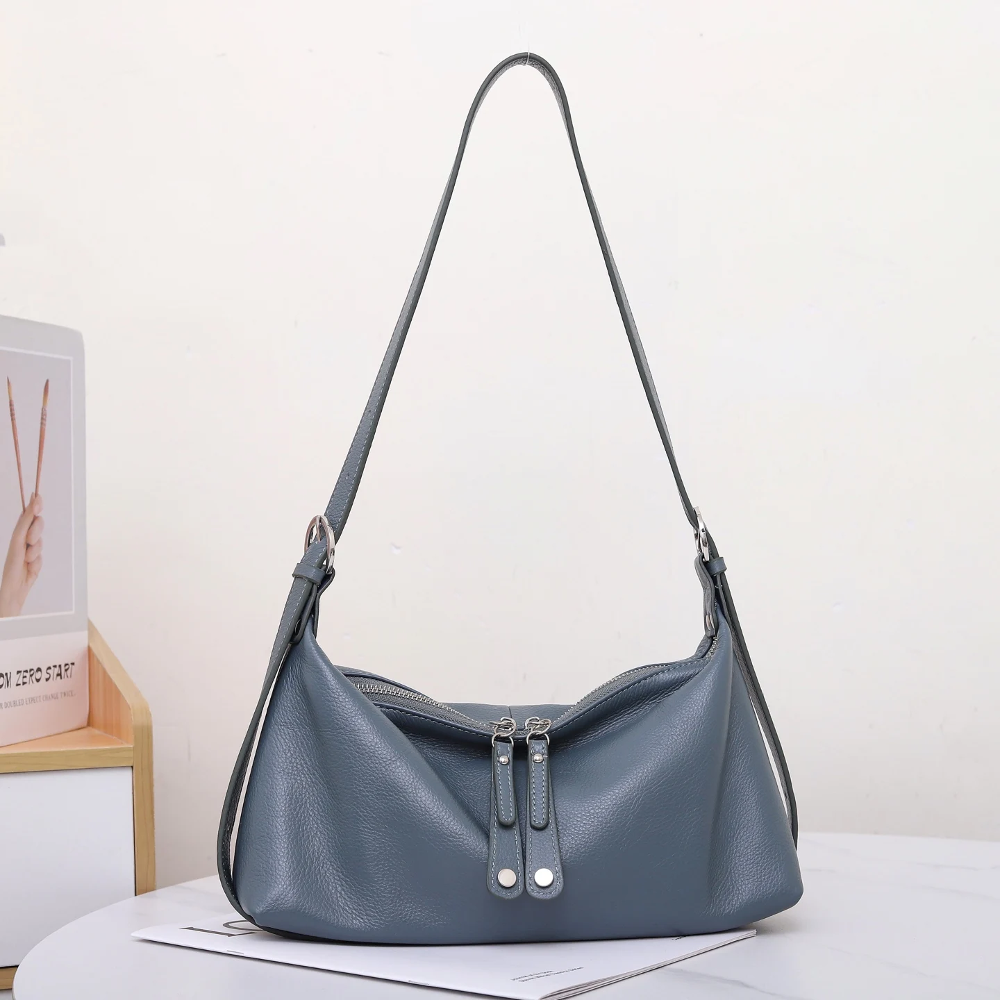 Women's Shoulder Bags Handbags Leather Bags Zipper Closure Large Capacity Underarm Shoulder Bags Fashion Stylev
Women's Shoulder Bags Handbags Leather Bags Zipper Closure Large Capacity Underarm Shoulder Bags Fashion Stylev