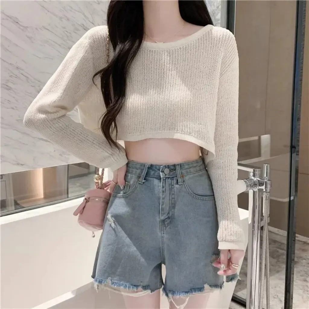Women's Summer Thin Long-Sleeved Knitwear Ice Silk Hollow INS Pullover Sunscreen Blouse Top Short Outerwear
Women's Summer Thin Long-Sleeved Knitwear Ice Silk Hollow INS Pullover Sunscreen Blouse Top Short Outerwear