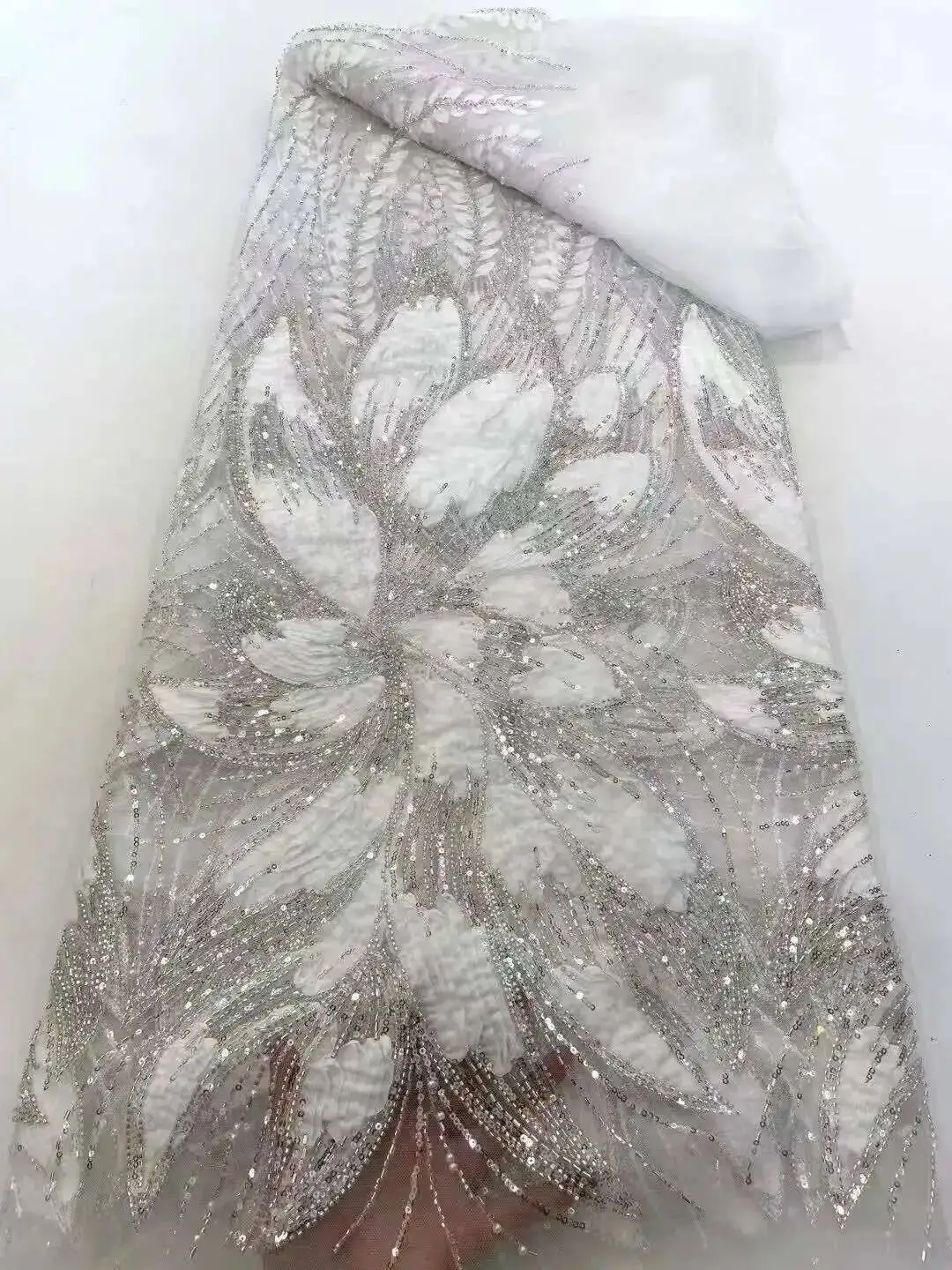 2025 African Sequins Lace Fabric 5 Yards High Quality French Nigerian Groom Lace Fabric For Sewing Dress Wedding Party 
2025 African Sequins Lace Fabric 5 Yards High Quality French Nigerian Groom Lace Fabric For Sewing Dress Wedding Party