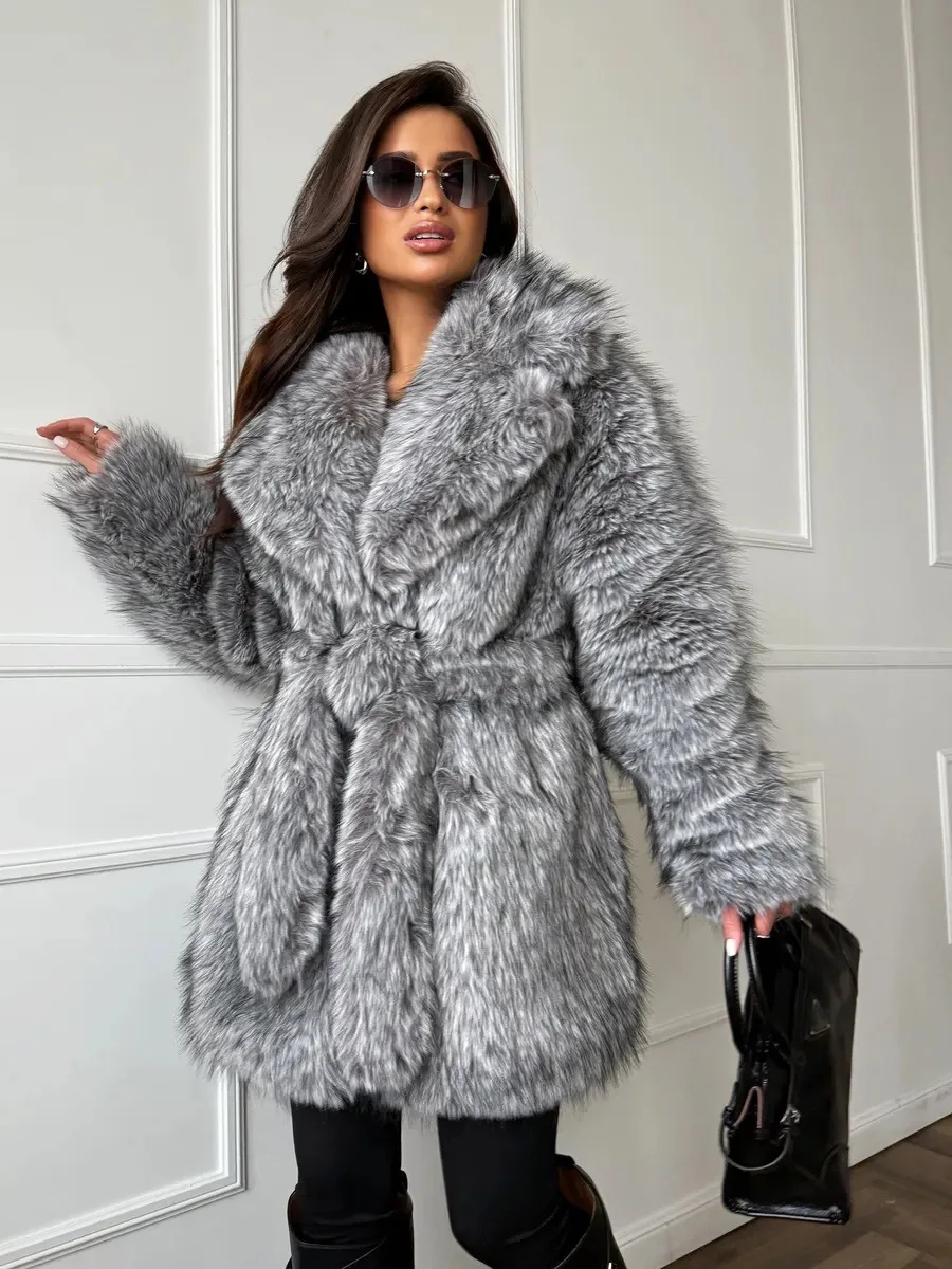 New Silver Fox Fur Women'S Fake Fur Coat Oversized Belted Gradient Fluffy Fur Jacket Woman Styles Winter Warm Female Clothing
New Silver Fox Fur Women'S Fake Fur Coat Oversized Belted Gradient Fluffy Fur Jacket Woman Styles Winter Warm Female Clothing