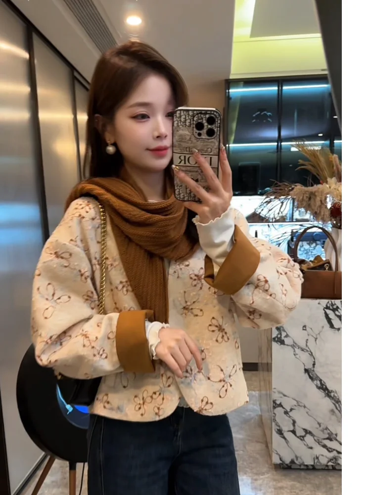 Женское пальто Xuanxuanchen New York Estate Осень 2025 с шарфом, повседневное, свободного кроя, тонкое, с длинными рукавами
Женское пальто Xuanxuanchen New York Estate Осень 2025 с шарфом, повседневное, свободного кроя, тонкое, с длинными рукавами