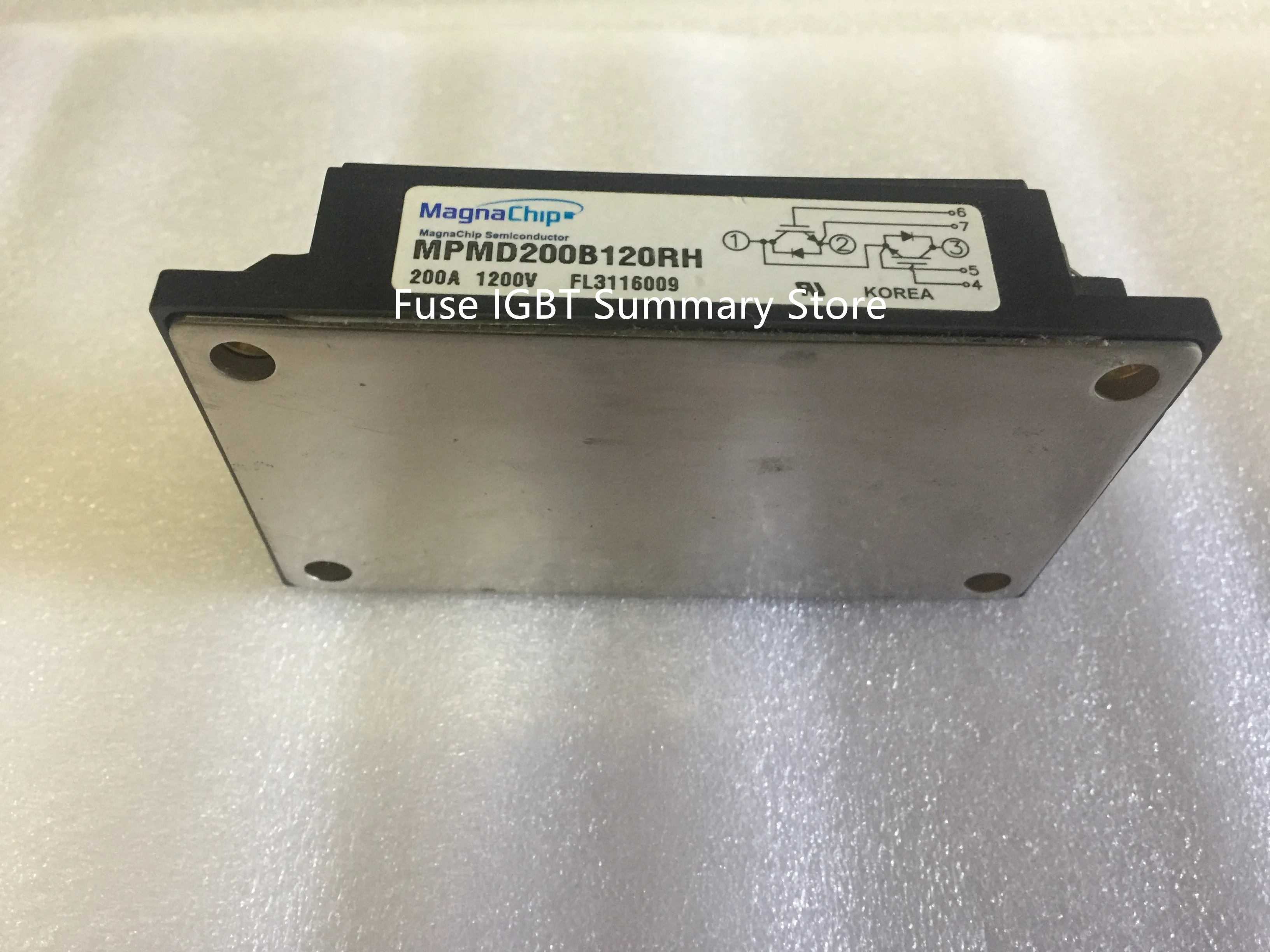 MPMD200B120RH MPMD150B120RH MPMD100B120RH, бесплатная доставка, новый оригинальный модуль IGBT
MPMD200B120RH MPMD150B120RH MPMD100B120RH, бесплатная доставка, новый оригинальный модуль IGBT