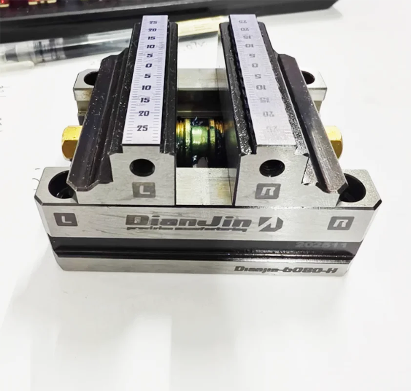 1PC DJ-6080H Self-centering Vise Positive/Negative Quick Clamping Free shipping
1PC DJ-6080H Self-centering Vise Positive/Negative Quick Clamping Free shipping