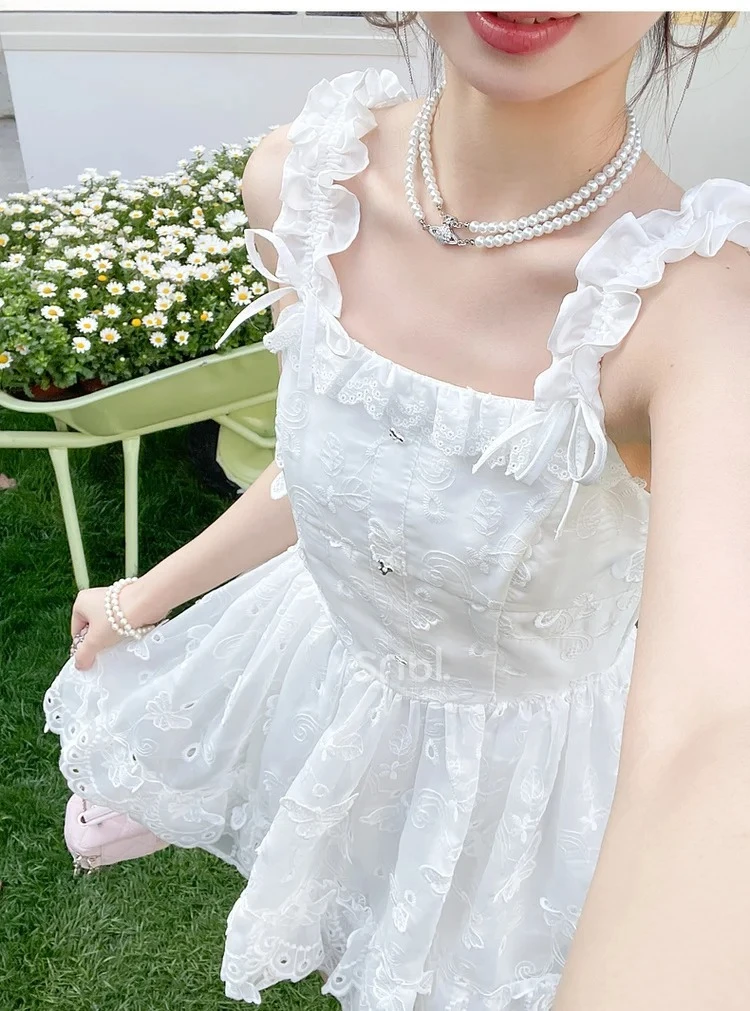 2025 Summer New Bow Sleeveless Slimming Short Dresses Original Sweet Wind Pure White Girl High Waist Suspender Dress
2025 Summer New Bow Sleeveless Slimming Short Dresses Original Sweet Wind Pure White Girl High Waist Suspender Dress