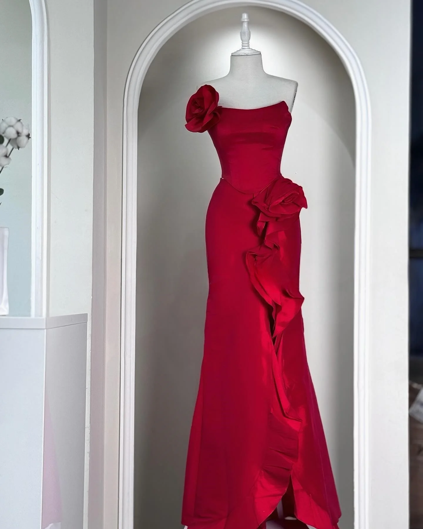 Customized Graceful Satin A-Line Flowers And Ruffles Evening Dresses Strapless Sleeveless Panel Train Burgundy Prom Dr
Customized Graceful Satin A-Line Flowers And Ruffles Evening Dresses Strapless Sleeveless Panel Train Burgundy Prom Dr