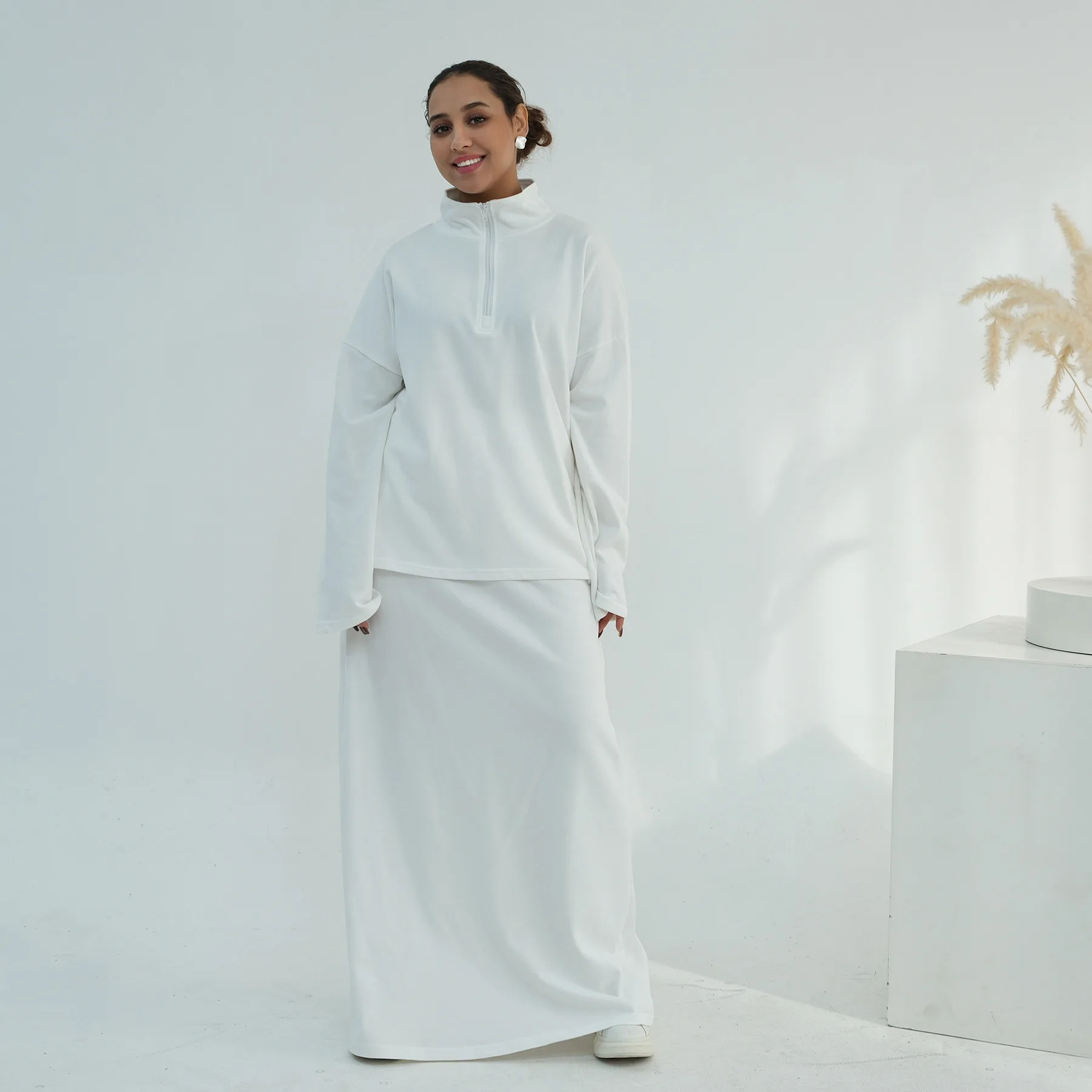 Latest Abaya 2026 New Cotton Winter Co Ord Suit Abaya Muslim Women Dress 2 Piece Abaya Set Islamic Clothing Top Shirt and Skirt
Latest Abaya 2026 New Cotton Winter Co Ord Suit Abaya Muslim Women Dress 2 Piece Abaya Set Islamic Clothing Top Shirt and Skirt