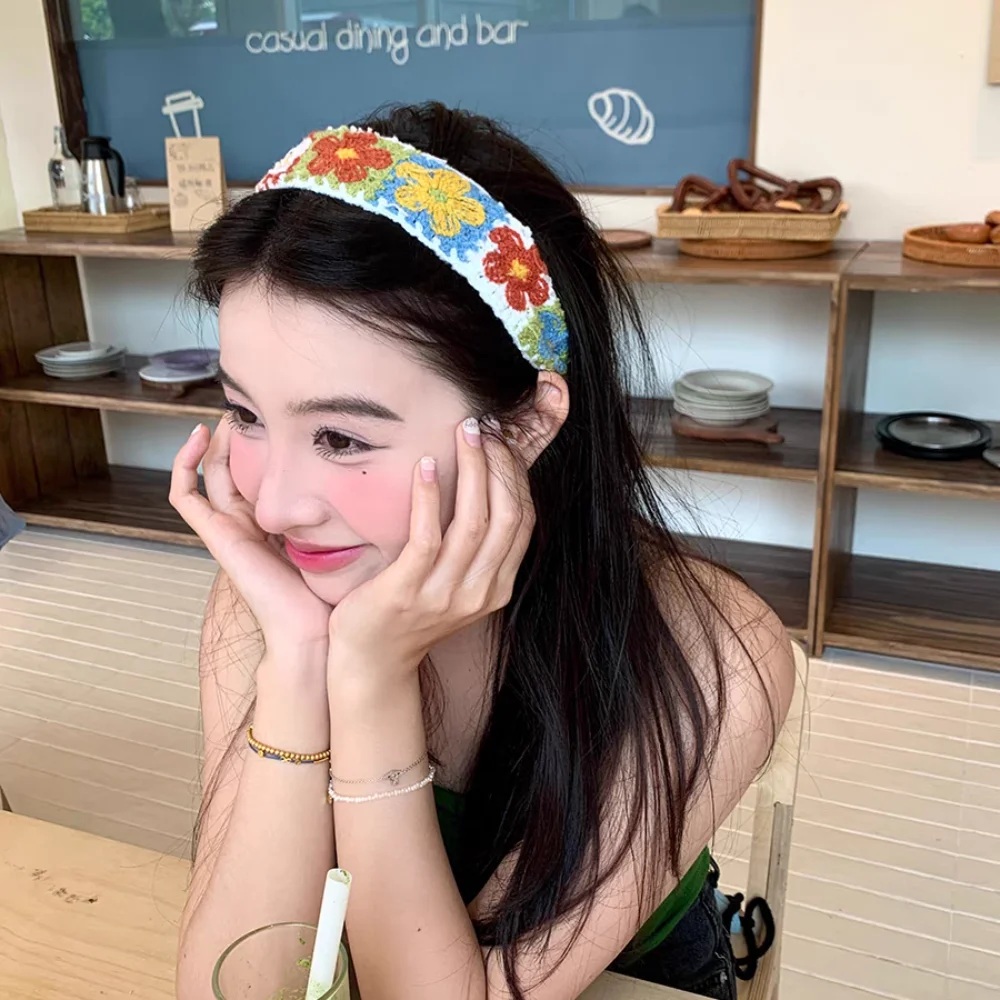 Bohemian Style Floral Knitted Hairband Hollow Out Colorful Embroidered Crochet Headband Hair Accessories Headwear
Bohemian Style Floral Knitted Hairband Hollow Out Colorful Embroidered Crochet Headband Hair Accessories Headwear