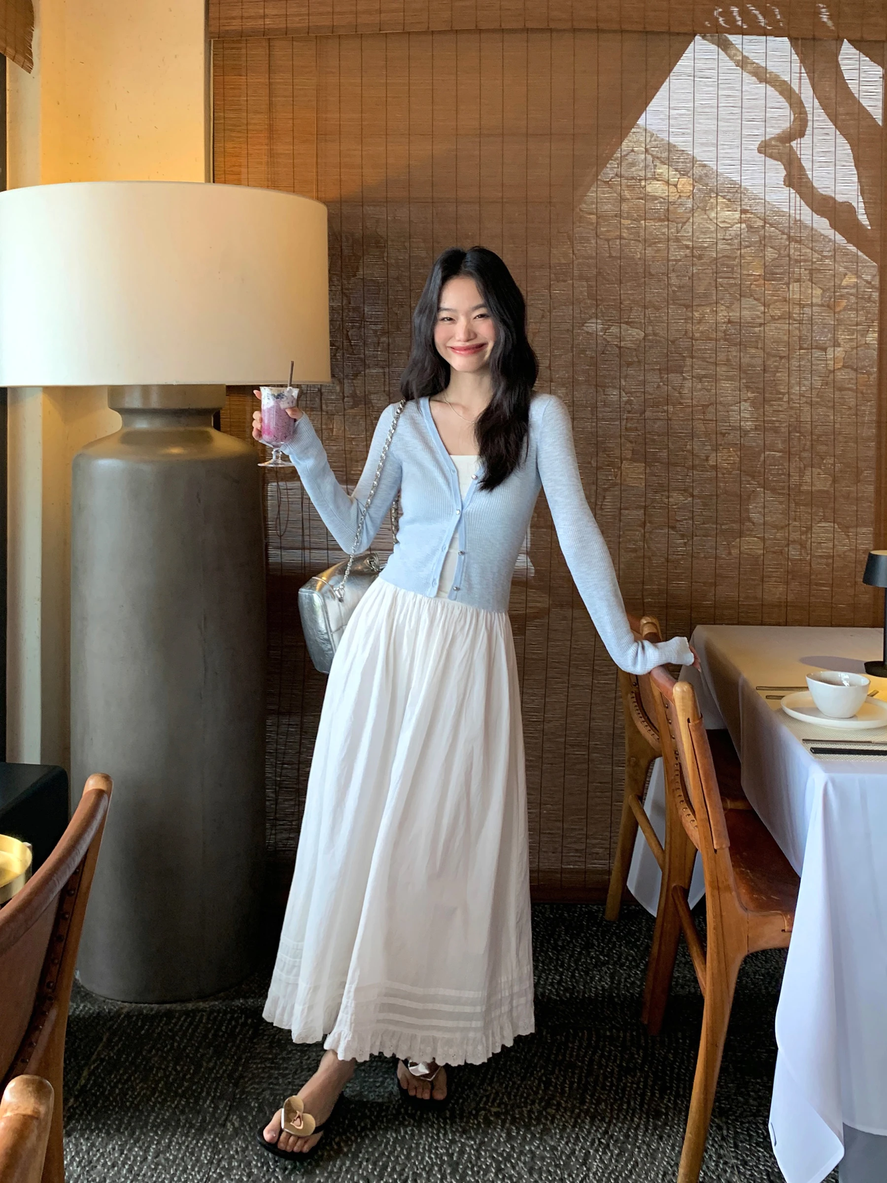 Pusumede White V-Neck Thin Knitted Cardigan Outerwear Women Summer Air Conditioner Cover up Top Long Sleeve Short Length
Pusumede White V-Neck Thin Knitted Cardigan Outerwear Women Summer Air Conditioner Cover up Top Long Sleeve Short Length