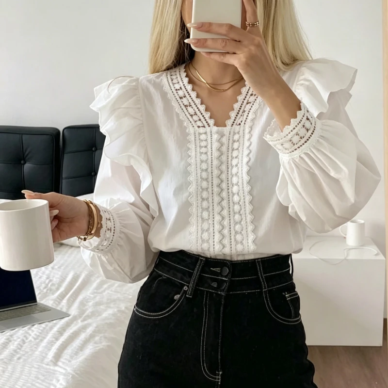 Korean Chic New Women Fashion Long Sleeve Tops Sweet White Shirts V-neck Ruffles Puff Sleeve Blouse Casual Elegant Clothing
Korean Chic New Women Fashion Long Sleeve Tops Sweet White Shirts V-neck Ruffles Puff Sleeve Blouse Casual Elegant Clothing