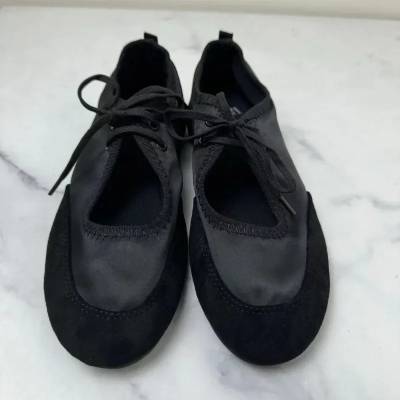 casual soft sole women ballet flats 2025 spring new design Hollow female loafers Lace-Up round toe white black ladies shoes
casual soft sole women ballet flats 2025 spring new design Hollow female loafers Lace-Up round toe white black ladies shoes