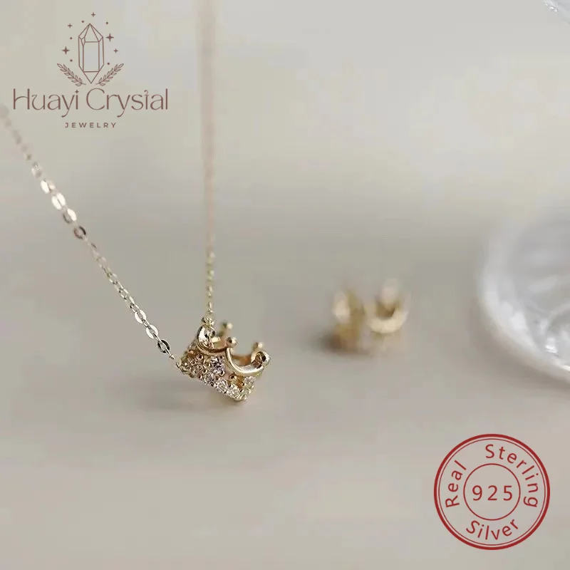 S925 sterling silver crown necklace female plated 14K gold vertical hollow inlaid zircon mild luxury retro
S925 sterling silver crown necklace female plated 14K gold vertical hollow inlaid zircon mild luxury retro