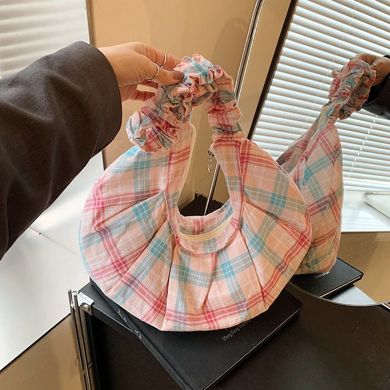 Large capacity bag 2025 spring and summer new Korean pleated shoulder bag for women's casual crossbody commuting bag
Large capacity bag 2025 spring and summer new Korean pleated shoulder bag for women's casual crossbody commuting bag