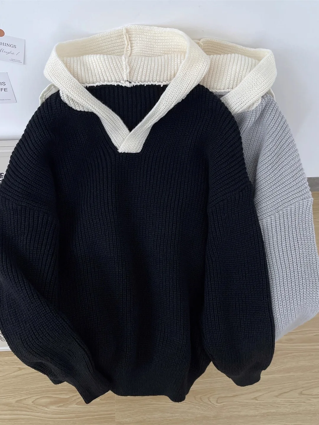 Color Block Hoodie Men's Knitted Sweater V-Neck Loose Fit Warmth Casual Style Autumn Winter Fashion Outerwear
Color Block Hoodie Men's Knitted Sweater V-Neck Loose Fit Warmth Casual Style Autumn Winter Fashion Outerwear