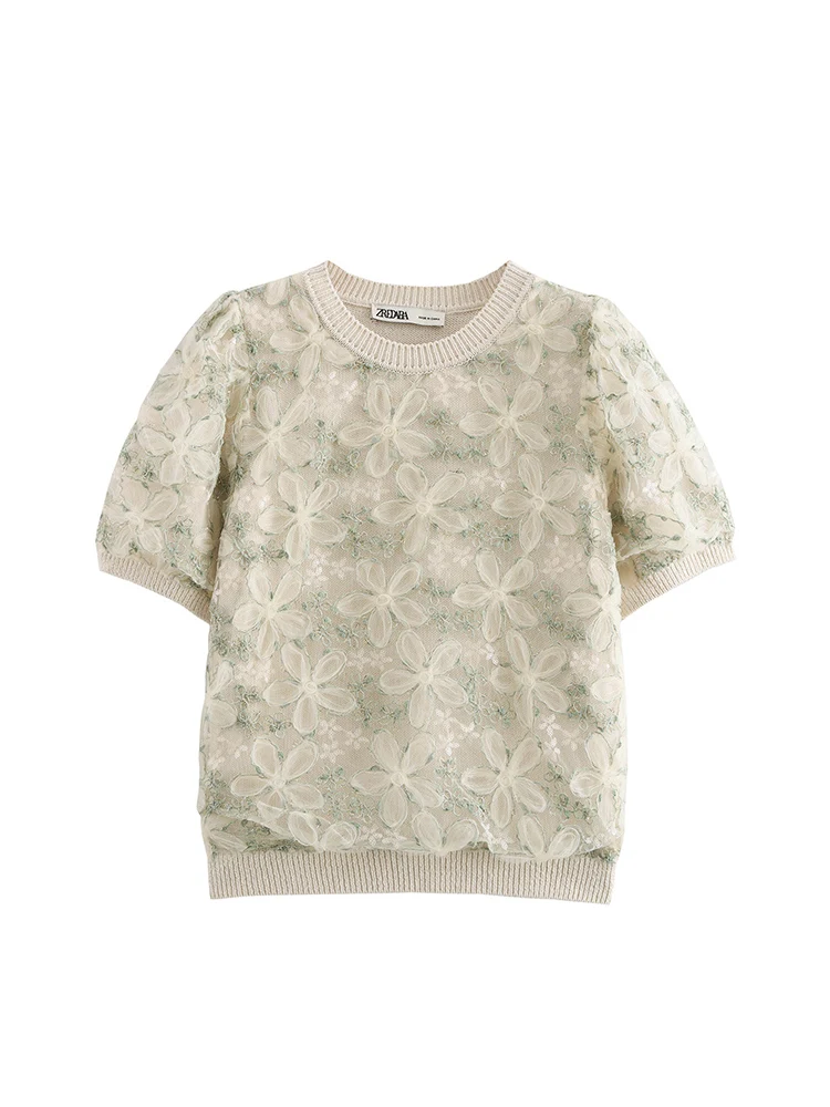 2024 new women's clothing European and American style fashionable and versatile simple sequin embroidery stitching knitted tops
2024 new women's clothing European and American style fashionable and versatile simple sequin embroidery stitching knitted tops