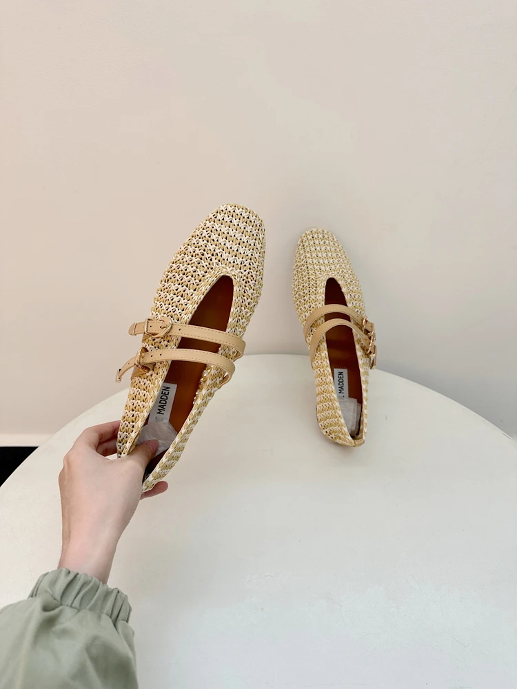Flat Bot Mary Jane oes Women's Retro Versatile round Head Woven Hollow Lightweight Breathable Slip-On Casual Footwear
Flat Bot Mary Jane oes Women's Retro Versatile round Head Woven Hollow Lightweight Breathable Slip-On Casual Footwear