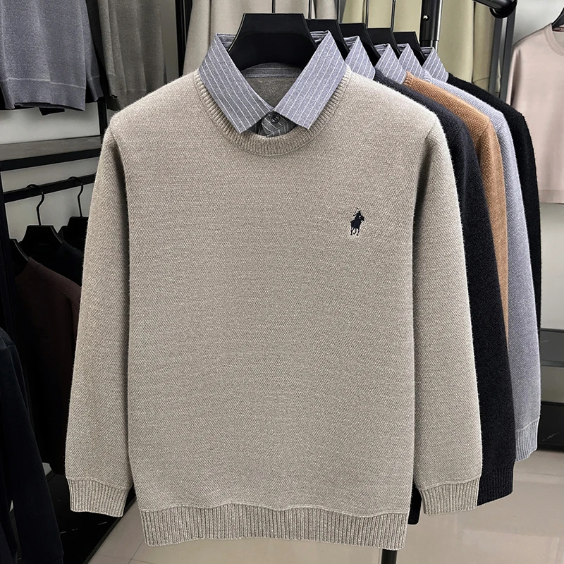 Личность Ложные два пункта мужчина трикотажный свитер роскошный дизайнер бренд пони вышивка Высококлассные модная полосатая рубашка воротник джемпер
Личность Ложные два пункта мужчина трикотажный свитер роскошный дизайнер бренд пони вышивка Высококлассные модная полосатая рубашка воротник джемпер