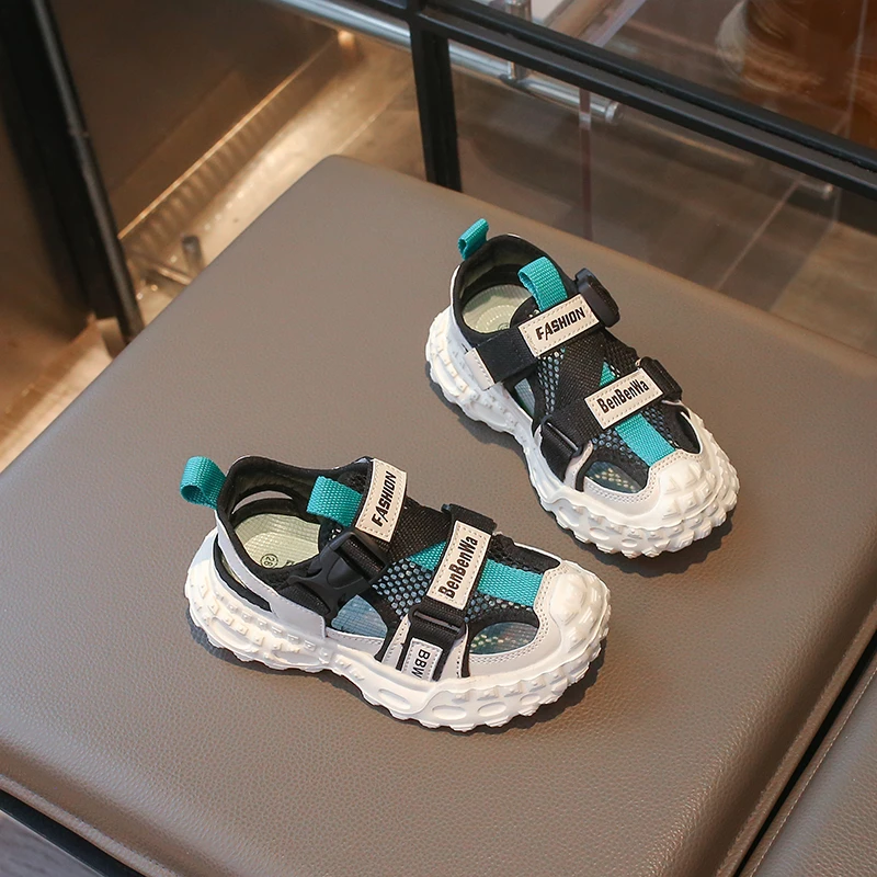Kids Summer Closed Toe Sport Sandals Boys Girls Mesh Water Shoes Non-Slip Outdoor Hiking Sneakers with Adjustable Straps
Kids Summer Closed Toe Sport Sandals Boys Girls Mesh Water Shoes Non-Slip Outdoor Hiking Sneakers with Adjustable Straps