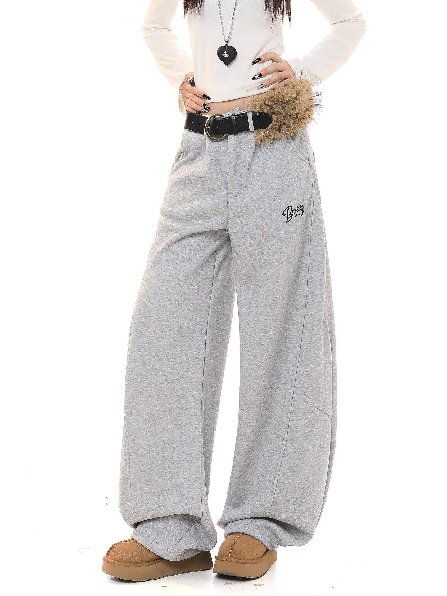 American Sle Furry Waist Belted Pants Women's Spring Autumn Loose Slimming Versatile Fce Lined Warm Casual Sports Trousers
American Sle Furry Waist Belted Pants Women's Spring Autumn Loose Slimming Versatile Fce Lined Warm Casual Sports Trousers