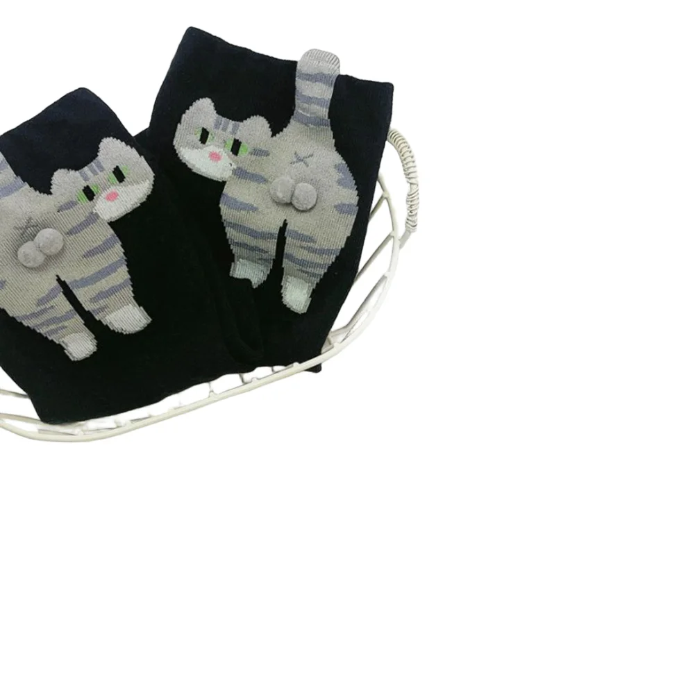 1 пара эластичных удобных женских носков с милым 3D-рисунком кошки, из полиэстера, осенние повседневные носки средней длины
1 пара эластичных удобных женских носков с милым 3D-рисунком кошки, из полиэстера, осенние повседневные носки средней длины