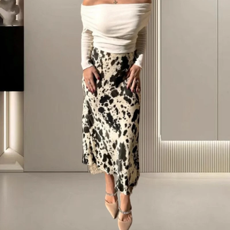 2025 Elegant Women Summer Leopard Print Long Skirt Sexy Y2K INS New Fashion High Waist Tight Chiffon Skirt Streetwear Outfits
2025 Elegant Women Summer Leopard Print Long Skirt Sexy Y2K INS New Fashion High Waist Tight Chiffon Skirt Streetwear Outfits
