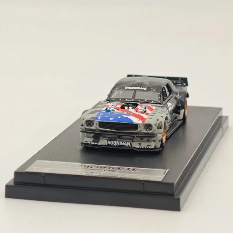 SW 1:64 Hoonicorn Mustang RTR Pikes Peak RWB993 литая под давлением модель автомобиля из сплава, игрушка для мальчиков, коллекционное украшение для взрослых.
SW 1:64 Hoonicorn Mustang RTR Pikes Peak RWB993 литая под давлением модель автомобиля из сплава, игрушка для мальчиков, коллекционное украшение для взрослых.