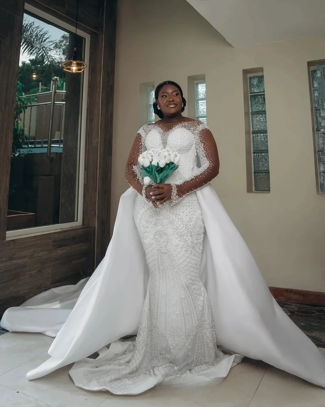 Customized Plus Size Luxury Beads Sequins Mermaid Wedding Dress with Removable Skirt Vestidos Noivas Long Sleeves Bridal Gown
Customized Plus Size Luxury Beads Sequins Mermaid Wedding Dress with Removable Skirt Vestidos Noivas Long Sleeves Bridal Gown
