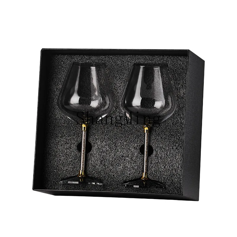 DSA high-end red wine glass gift box set, high-value light luxury crystal large goblet for home use
DSA high-end red wine glass gift box set, high-value light luxury crystal large goblet for home use