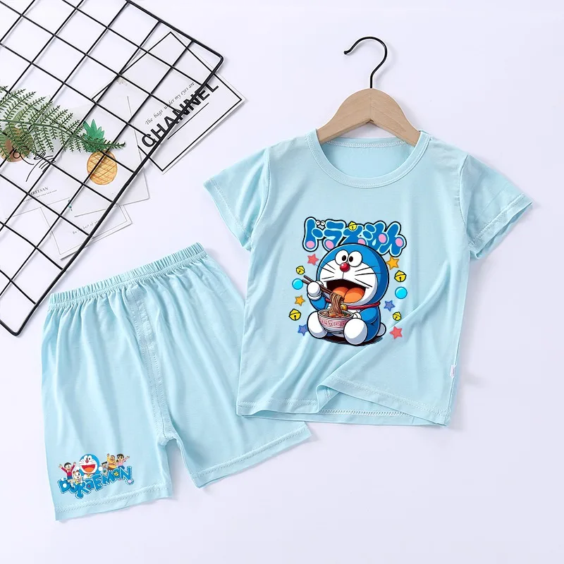 Летние пижамы Doraemon: стильный и удобный комплект унисекс с коротким рукавом и шортами, с мультяшным аниме-принтом, домашняя футболка, подарок для вечеринки
Летние пижамы Doraemon: стильный и удобный комплект унисекс с коротким рукавом и шортами, с мультяшным аниме-принтом, домашняя футболка, подарок для вечеринки