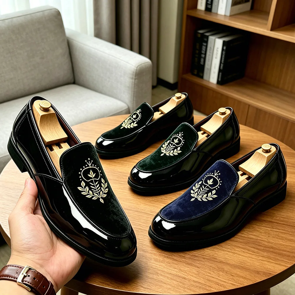 New Men Suede Leather Dress Shoes Cool Embroidery Heel Casual Business Shoes Slip-on Loafers
New Men Suede Leather Dress Shoes Cool Embroidery Heel Casual Business Shoes Slip-on Loafers