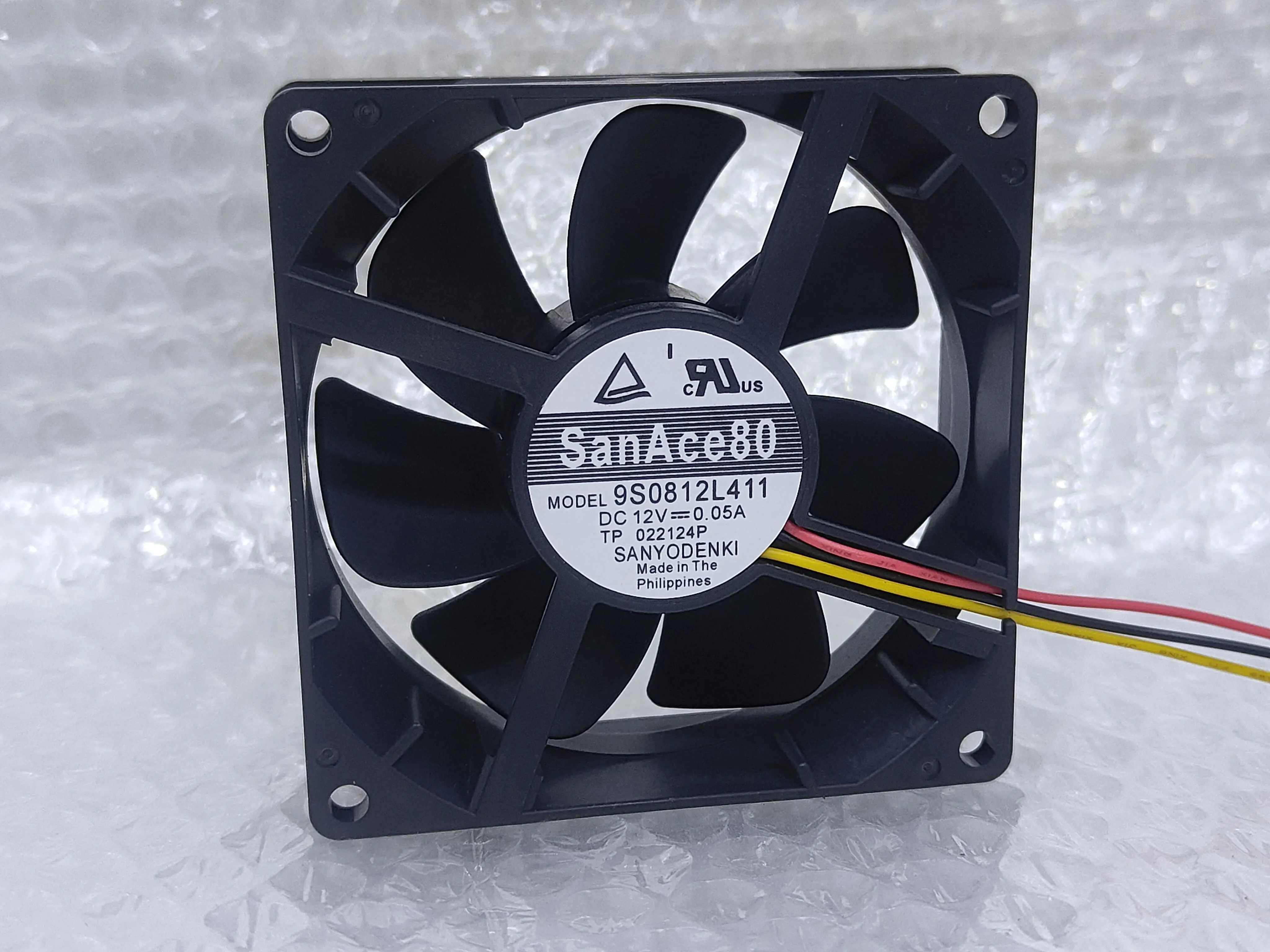 SANYO DENKI 9S0812L411 DC 12 В 0,05 А 80x80x25 мм 3-проводной охлаждающий вентилятор для сервера
SANYO DENKI 9S0812L411 DC 12 В 0,05 А 80x80x25 мм 3-проводной охлаждающий вентилятор для сервера