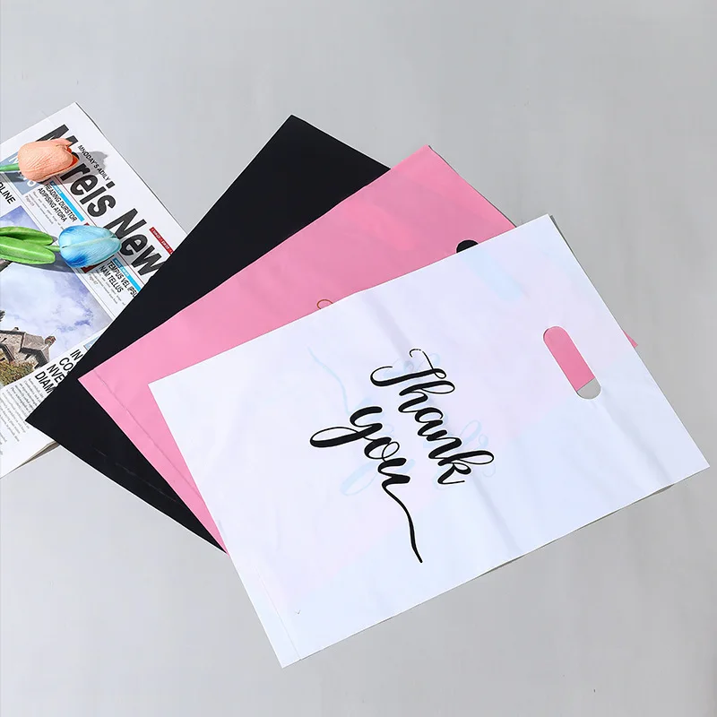 100pcs Flat Mouth Tote Bag Plastic Clothing Store Shopping Bag Gift Tote Pocket Black Pink White Optional Can Hold Various Items
100pcs Flat Mouth Tote Bag Plastic Clothing Store Shopping Bag Gift Tote Pocket Black Pink White Optional Can Hold Various Items
