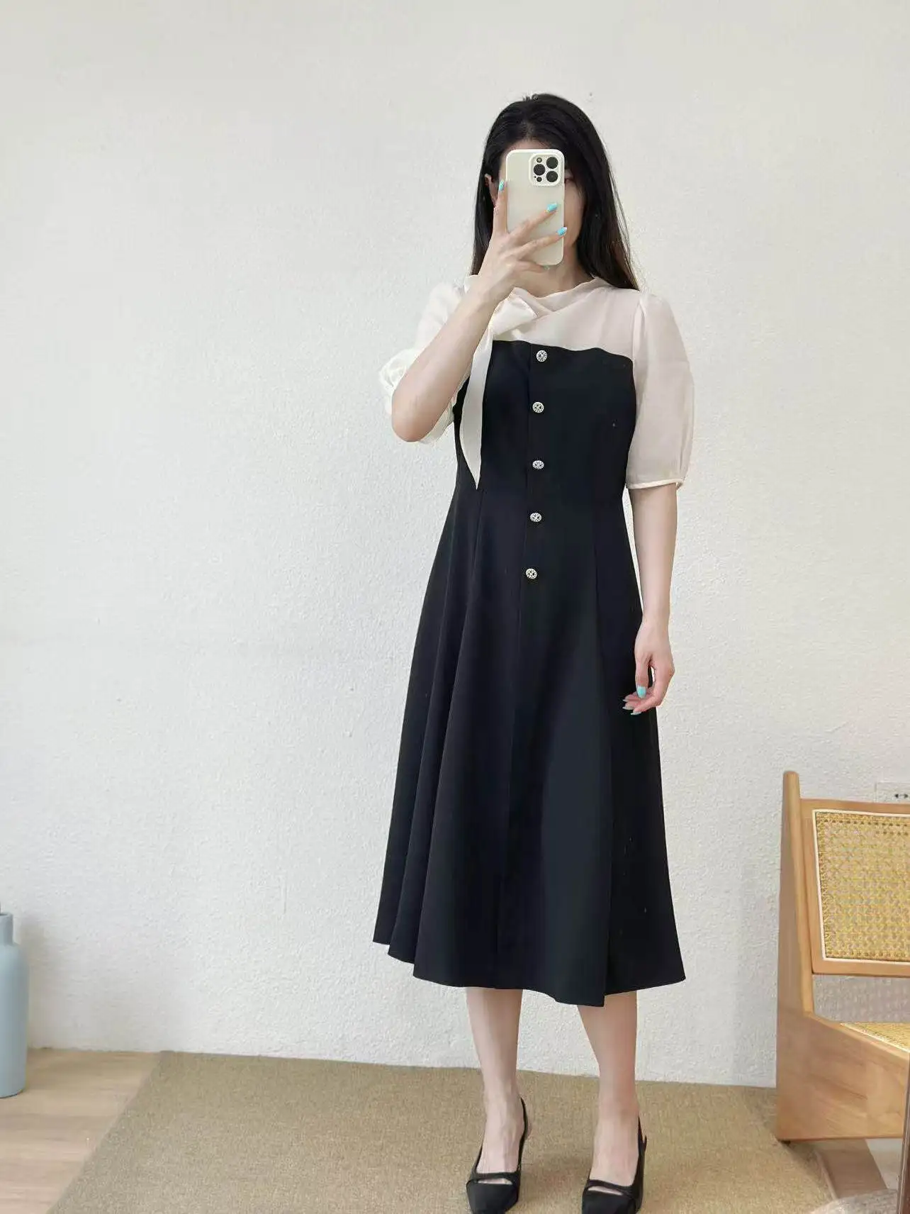 Elegant A-Line Midi Dress Korean Style Summer New Arrival Short Sleeve Waist-Cinching Slimming Patchwork Dress for Women
Elegant A-Line Midi Dress Korean Style Summer New Arrival Short Sleeve Waist-Cinching Slimming Patchwork Dress for Women