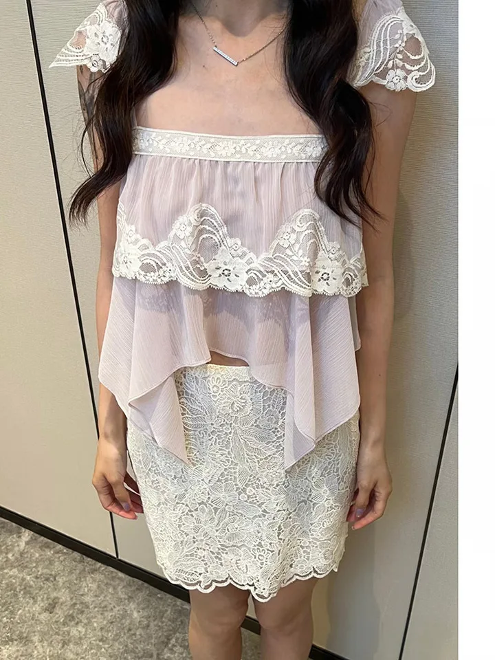 Elegant Lace Trim off Shoulder Vest Irregular Hem Floral Design Summer Vacation Style Women's Polyester Fiber Square Neck
Elegant Lace Trim off Shoulder Vest Irregular Hem Floral Design Summer Vacation Style Women's Polyester Fiber Square Neck