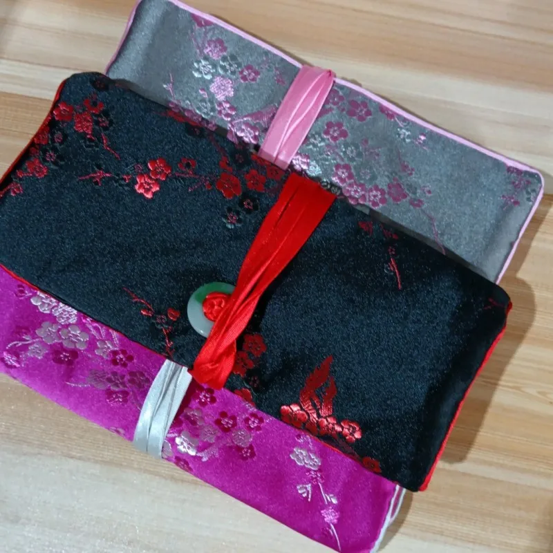 Custom Travel Portable Multi Zippered Storage Bags for Jewelry Cosmetics Drawstring Packaging Chinese Zip Roll Up Makeup Pouch
Custom Travel Portable Multi Zippered Storage Bags for Jewelry Cosmetics Drawstring Packaging Chinese Zip Roll Up Makeup Pouch