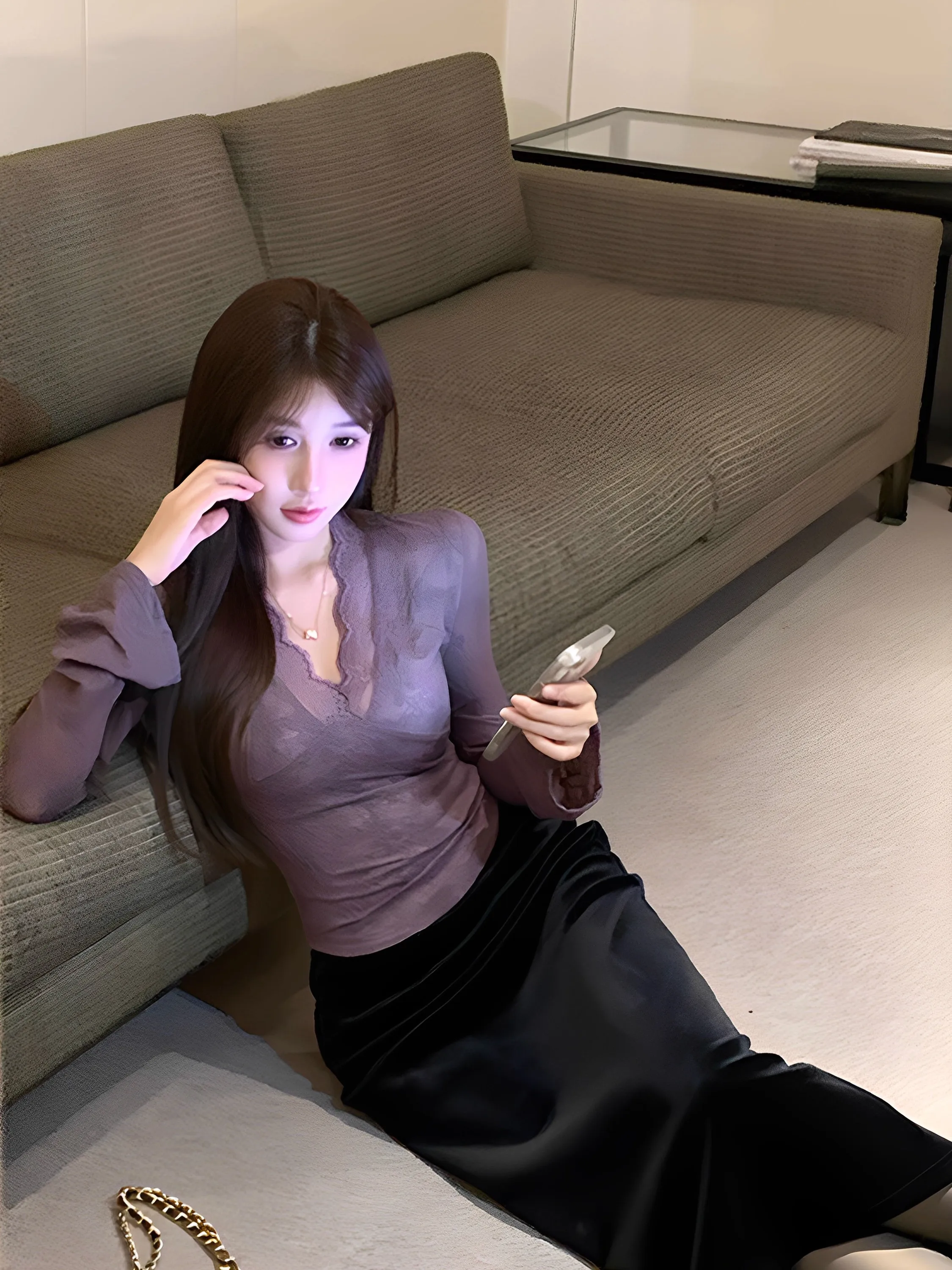 Purple V-Neck Lace Long Sleeve Base Shirt 2025 New Style Women's Autumn Winter Sexy Atmosphere Waist Cinching Layered Top
Purple V-Neck Lace Long Sleeve Base Shirt 2025 New Style Women's Autumn Winter Sexy Atmosphere Waist Cinching Layered Top