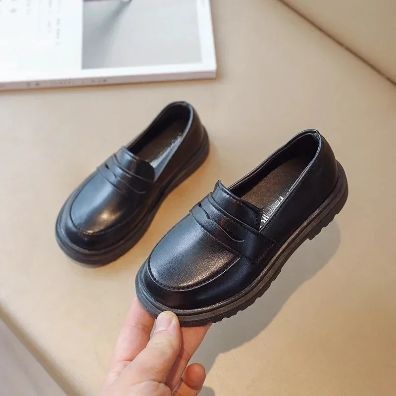 Britain Style Children's Leather Shoes for Boys 2026 Spring New Girls Retro Black Single Shoes Soft Shoes for Children
Britain Style Children's Leather Shoes for Boys 2026 Spring New Girls Retro Black Single Shoes Soft Shoes for Children